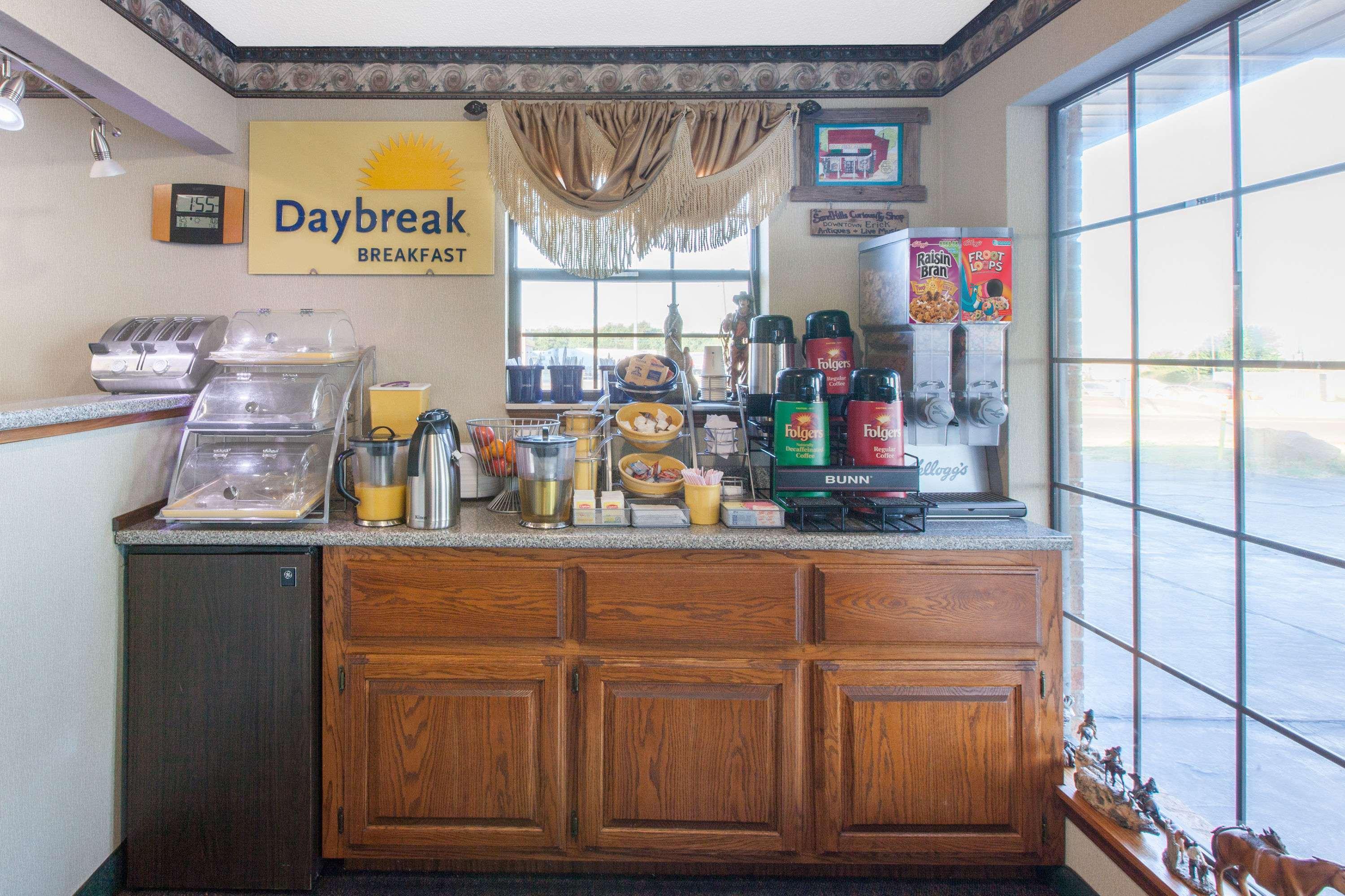 Days Inn By Wyndham Erick Eksteriør billede