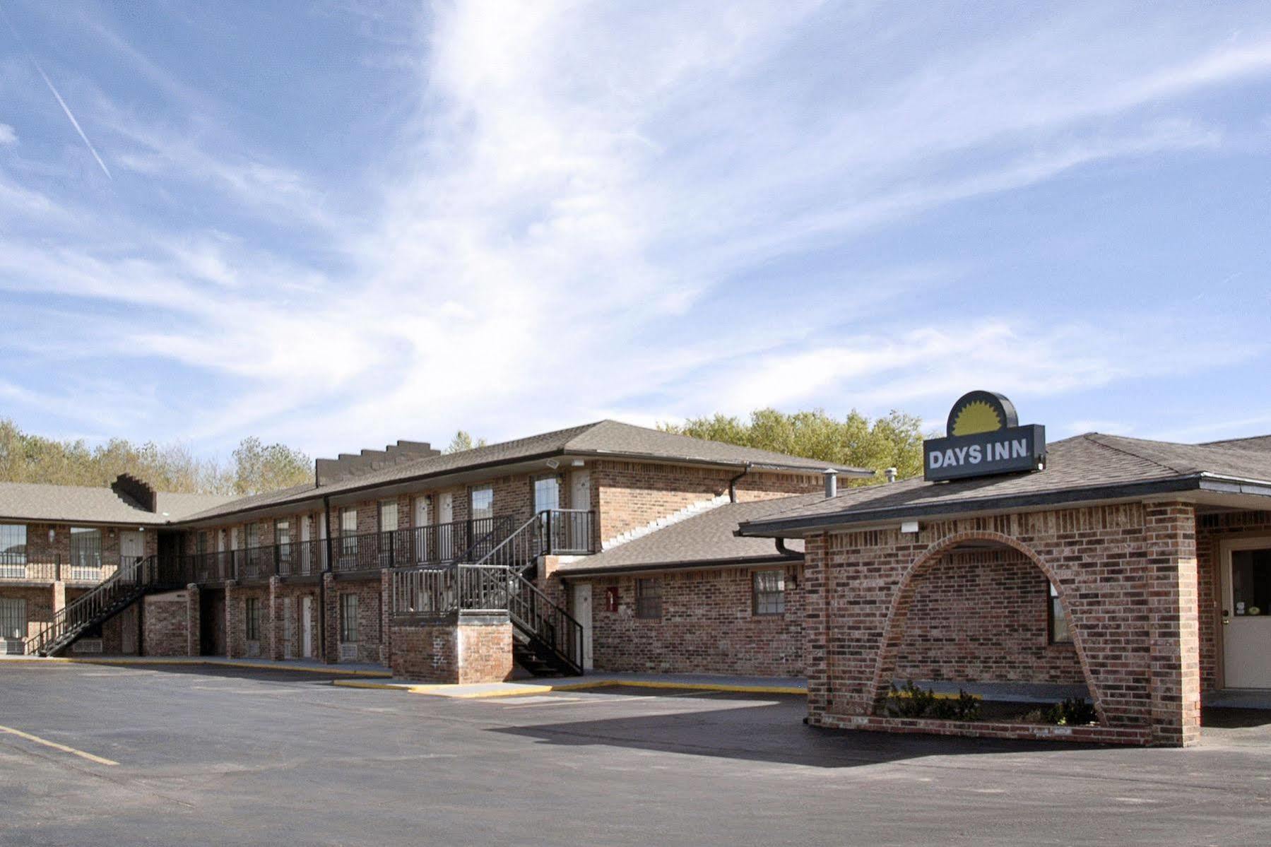 Days Inn By Wyndham Erick Eksteriør billede